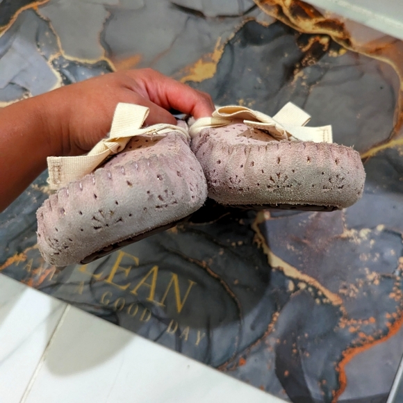 UGG Moccasins - Picture 8 of 8